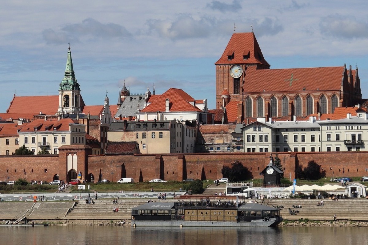 Panorama Torunia znad Wisły